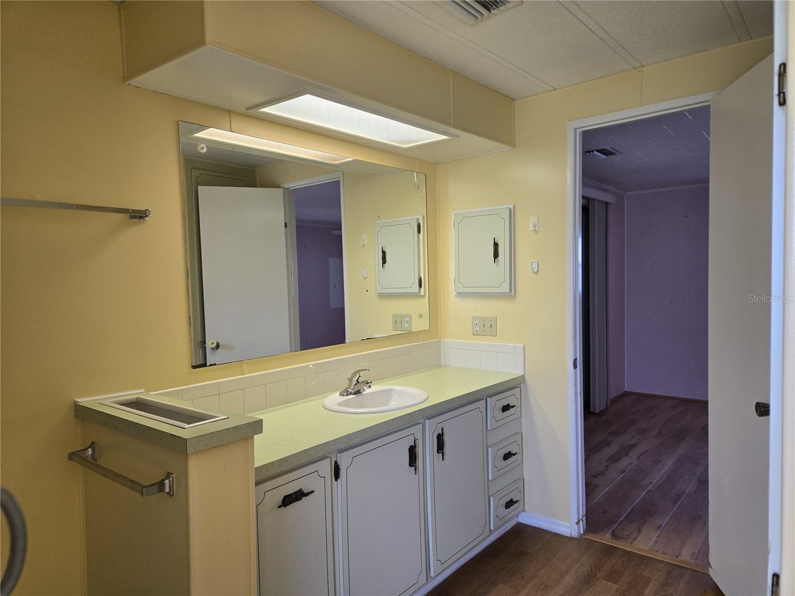 OAK GROVE VILLAGE CONDO - Residential