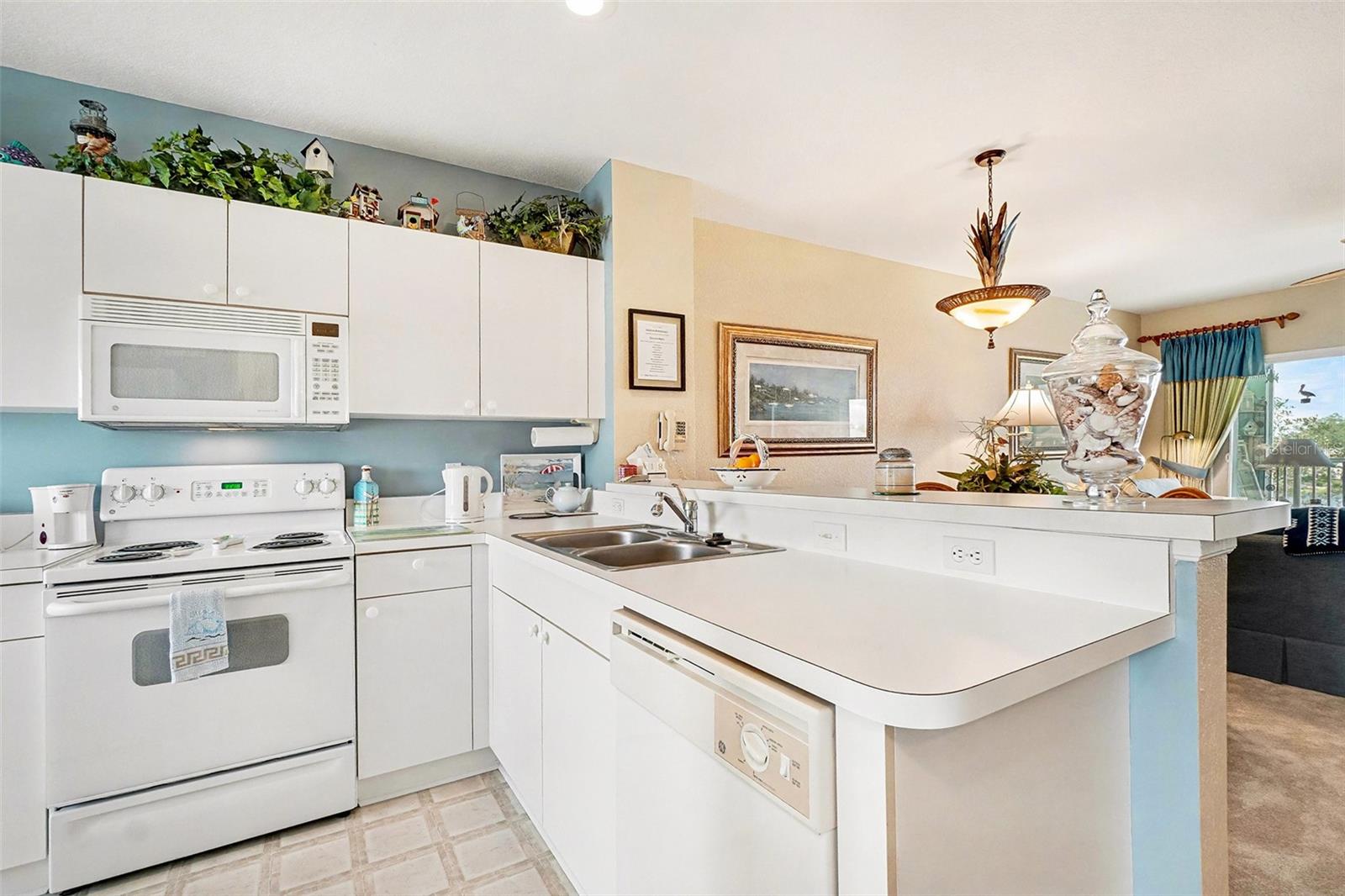 19375 WATER OAK DRIVE 303