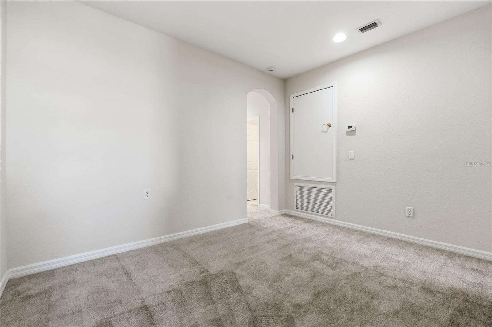 SEVEN OAKS - Residential