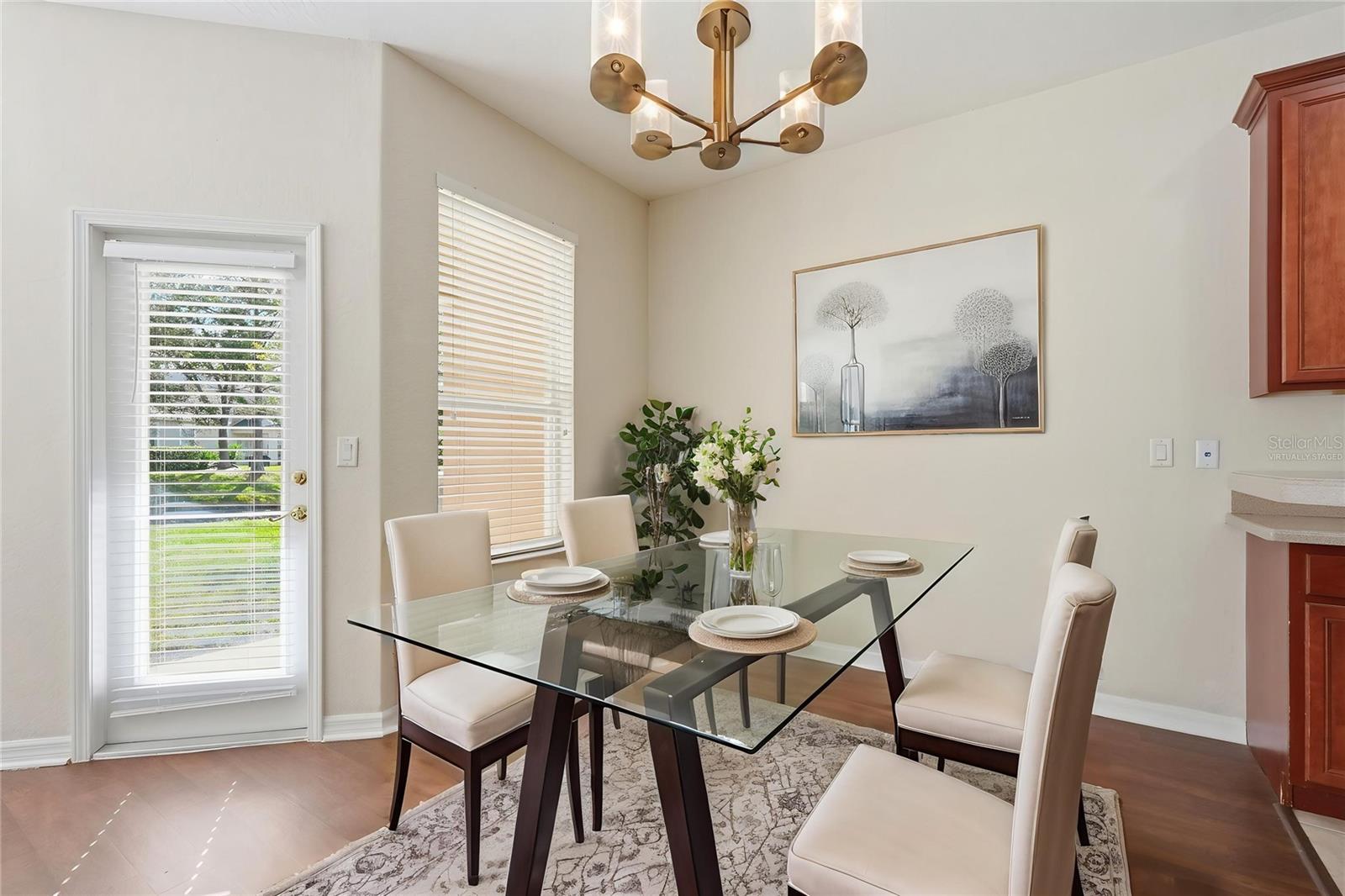 SEVEN OAKS - Residential