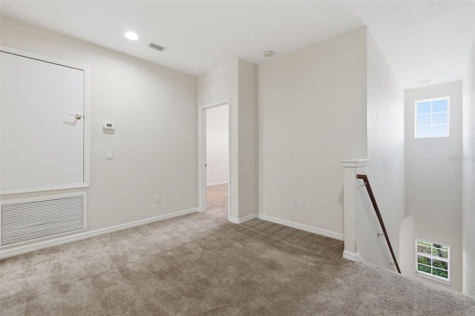 SEVEN OAKS - Residential