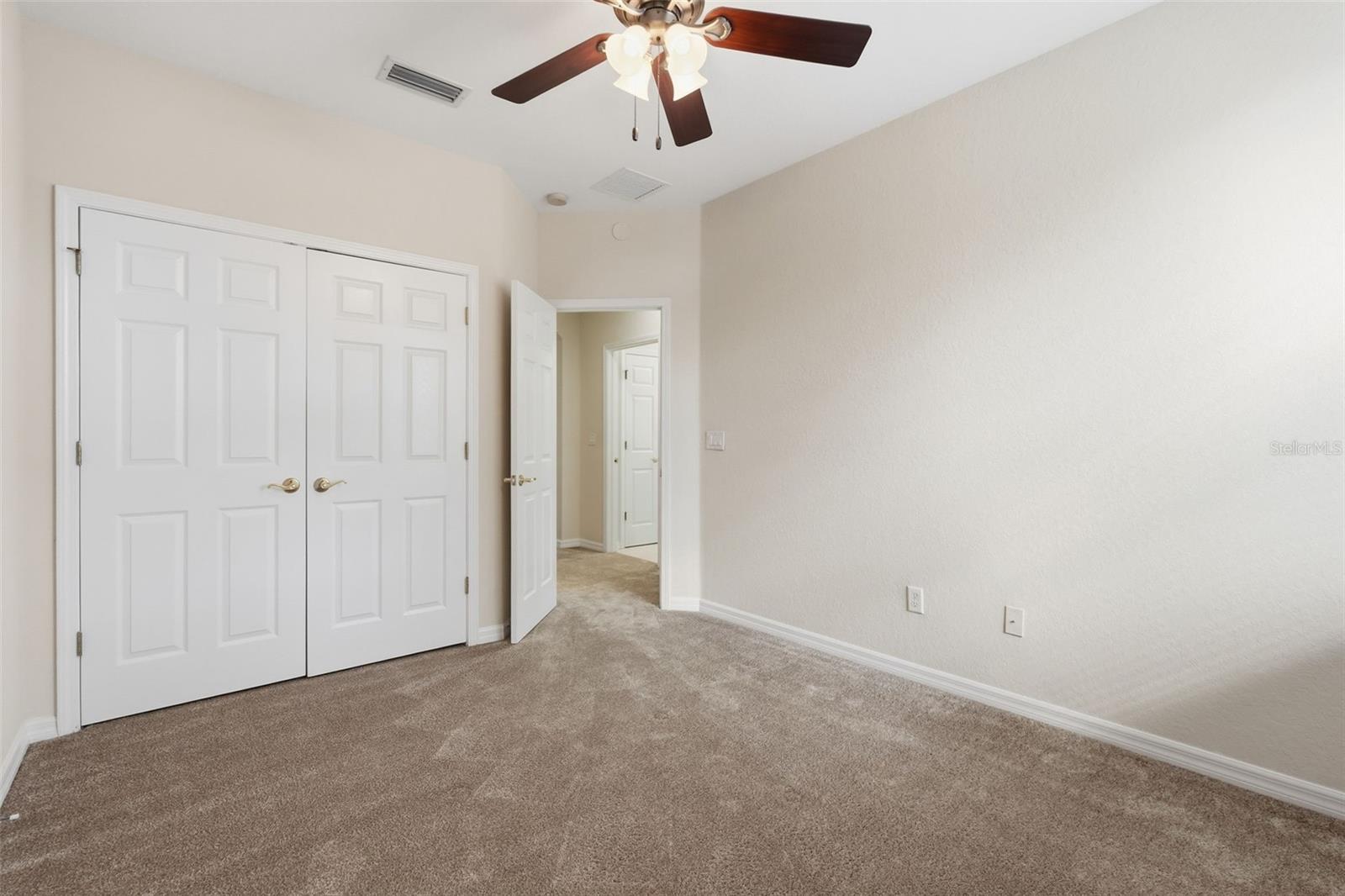 SEVEN OAKS - Residential