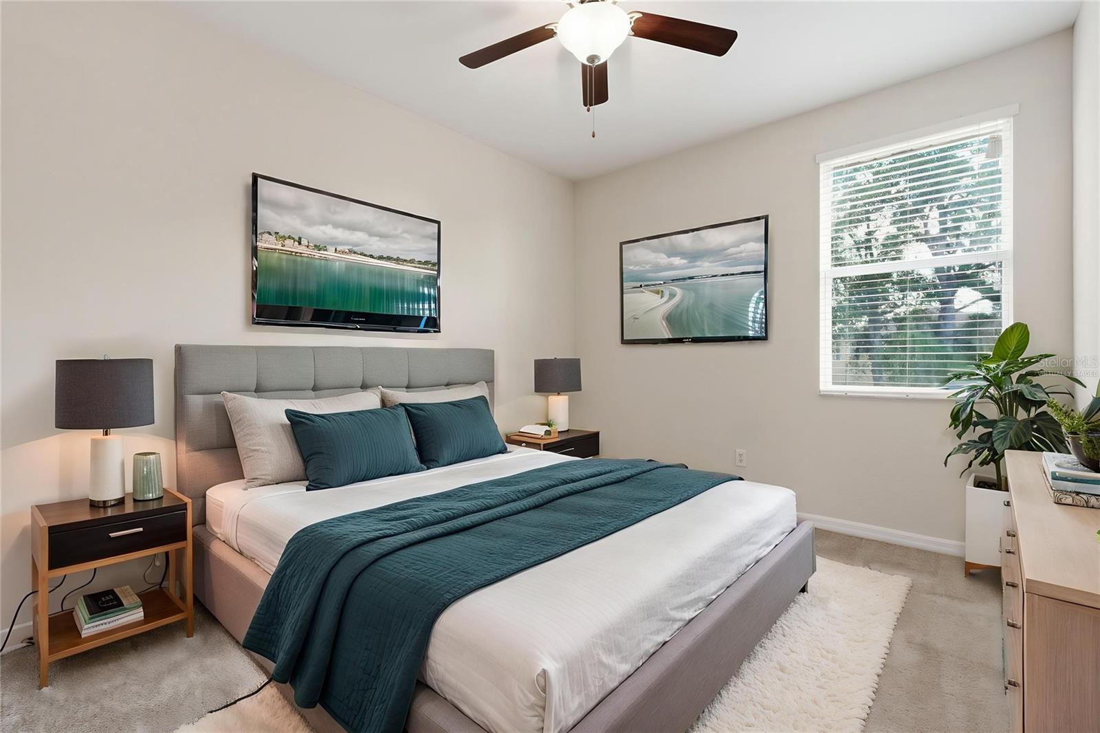 SEVEN OAKS - Residential