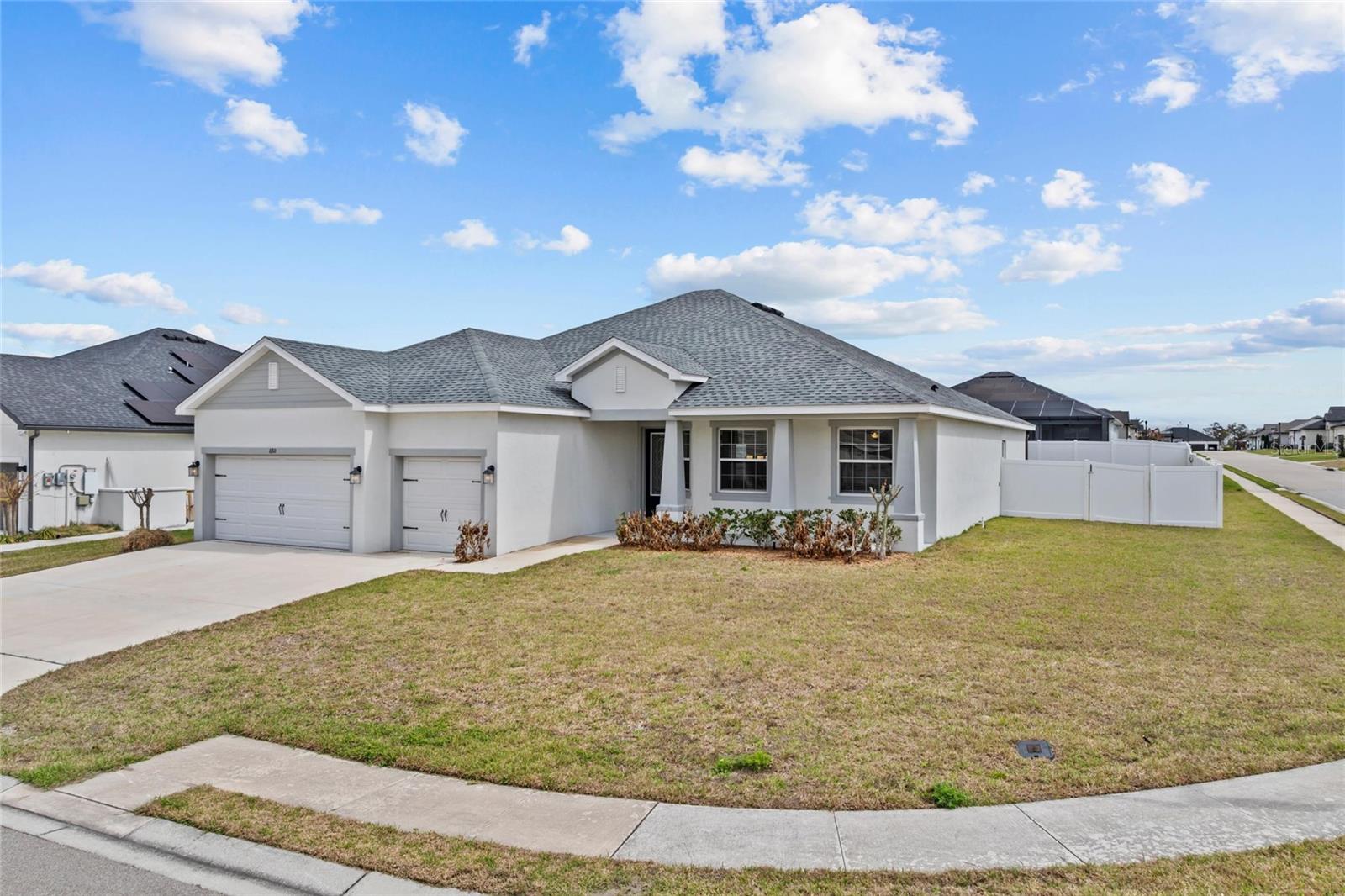 TREYMONT - Residential