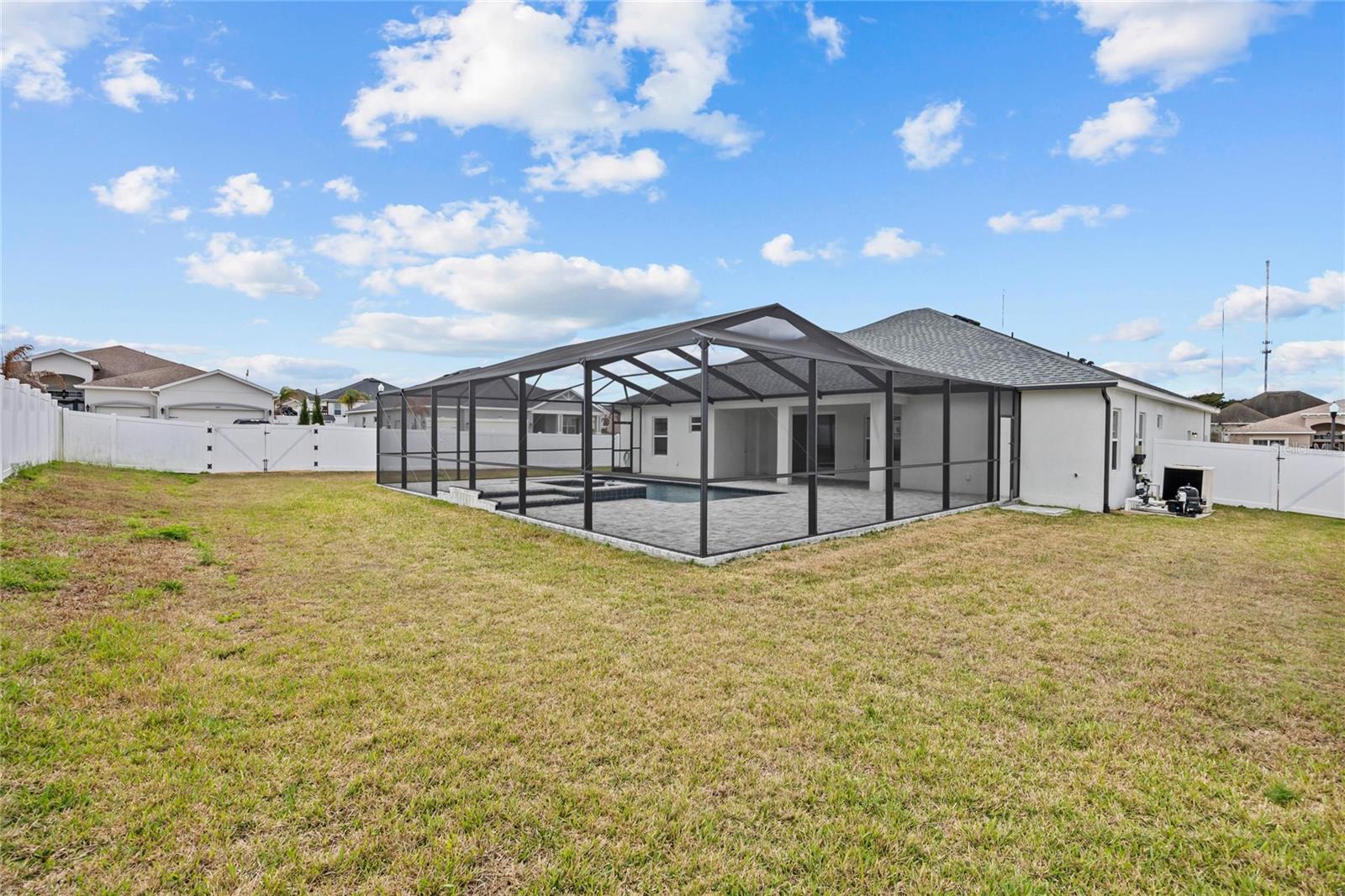 TREYMONT - Residential