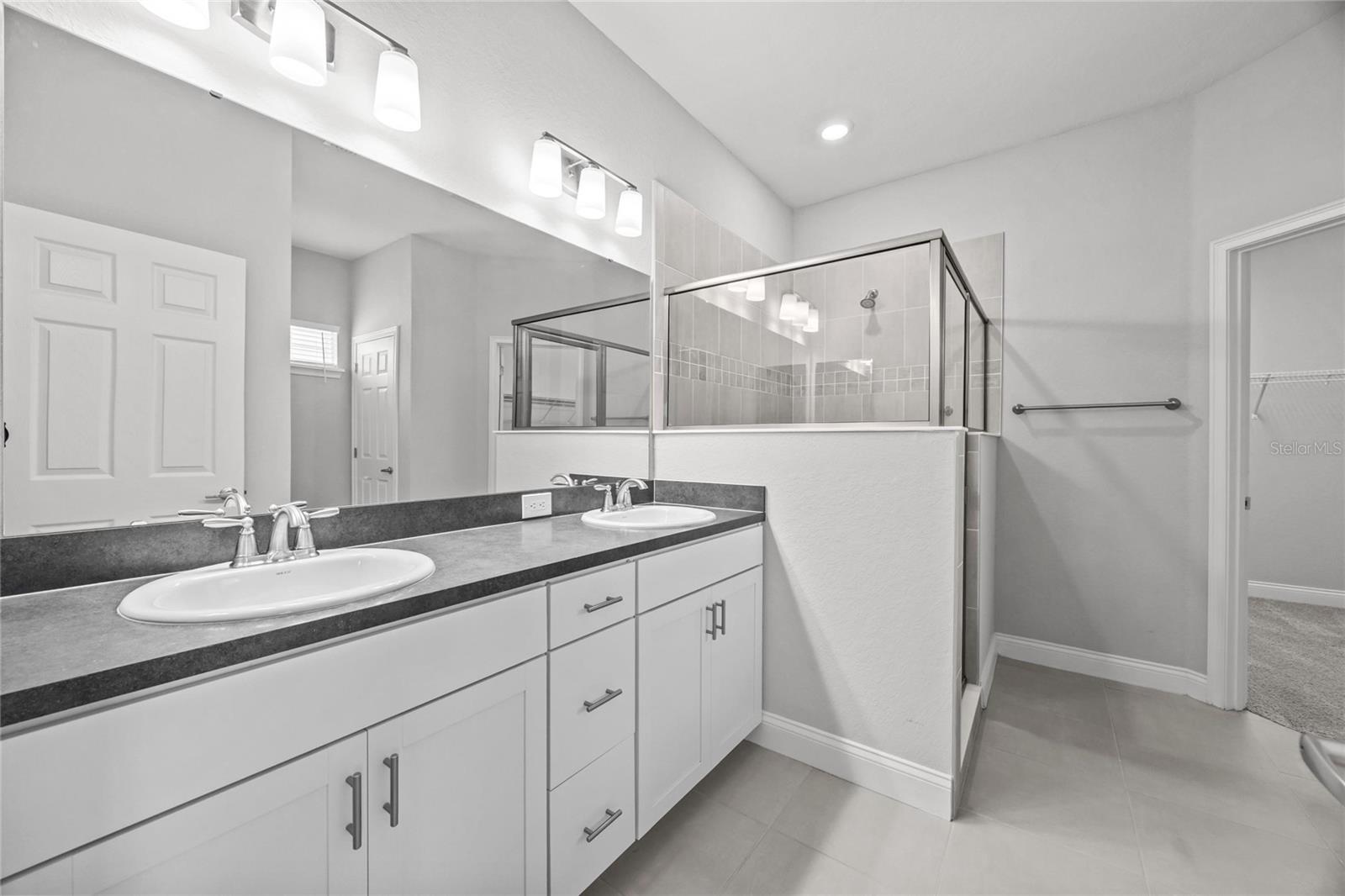 TREYMONT - Residential