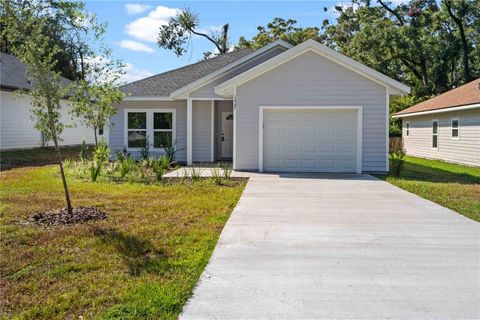 Photo of 13597 NW 151st Place, Alachua, FL 32615 (MLS # GC527070)