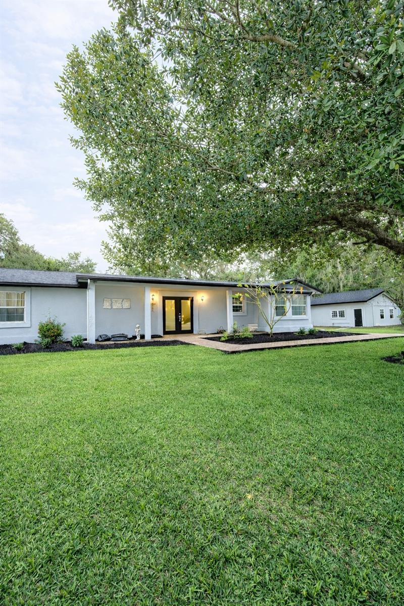 2835 SARASOTA GOLF CLUB BOULEVARD