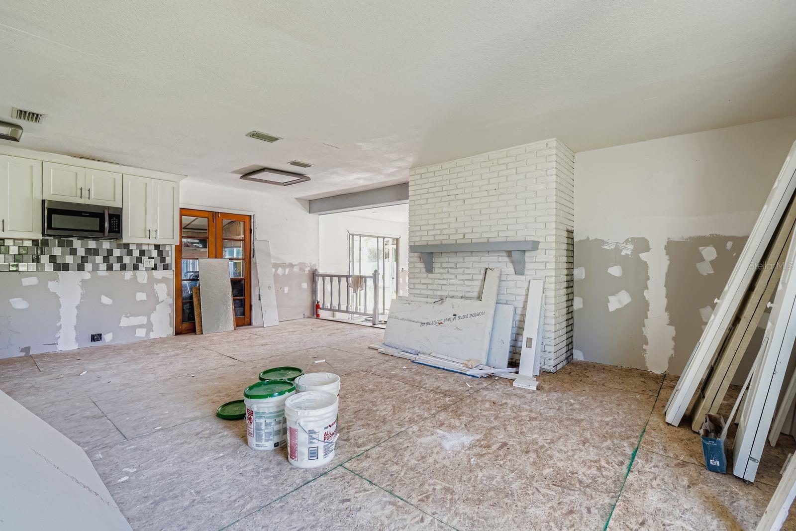 COUNTRY CLUB ADD TO OLDSMAR REV - Residential