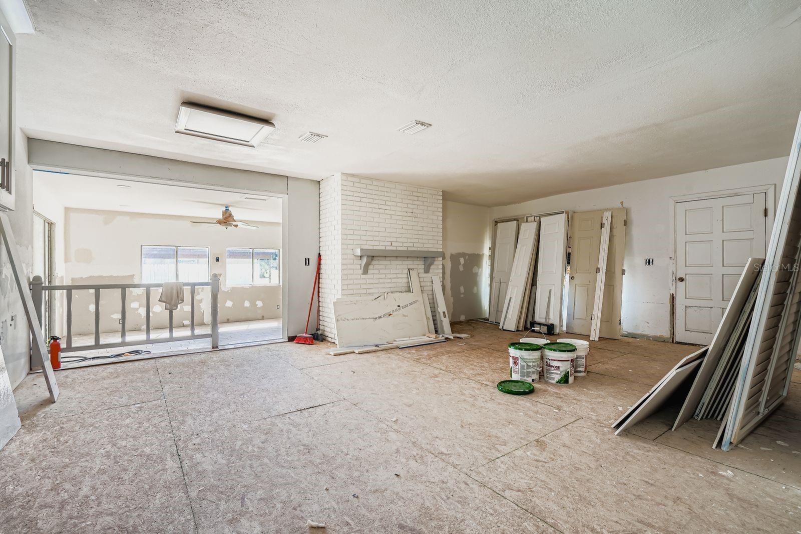 COUNTRY CLUB ADD TO OLDSMAR REV - Residential