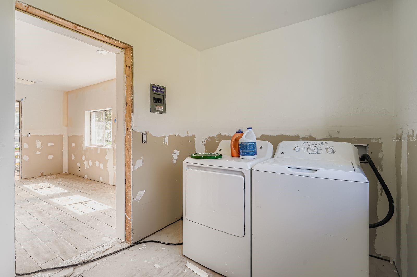 COUNTRY CLUB ADD TO OLDSMAR REV - Residential