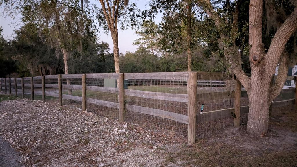 Photo of 8575 NE 305th Avenue, Salt Springs, FL 32134 (MLS # O6374161)