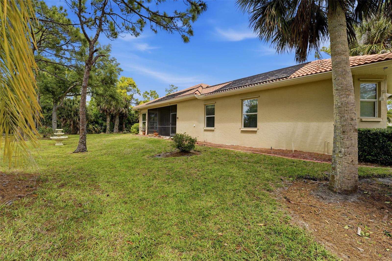 CALUSA LAKES - Residential