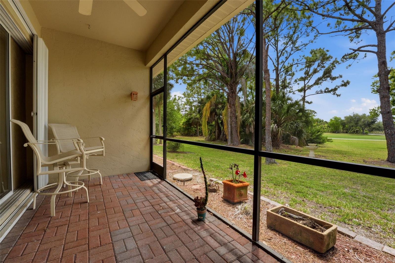 CALUSA LAKES - Residential