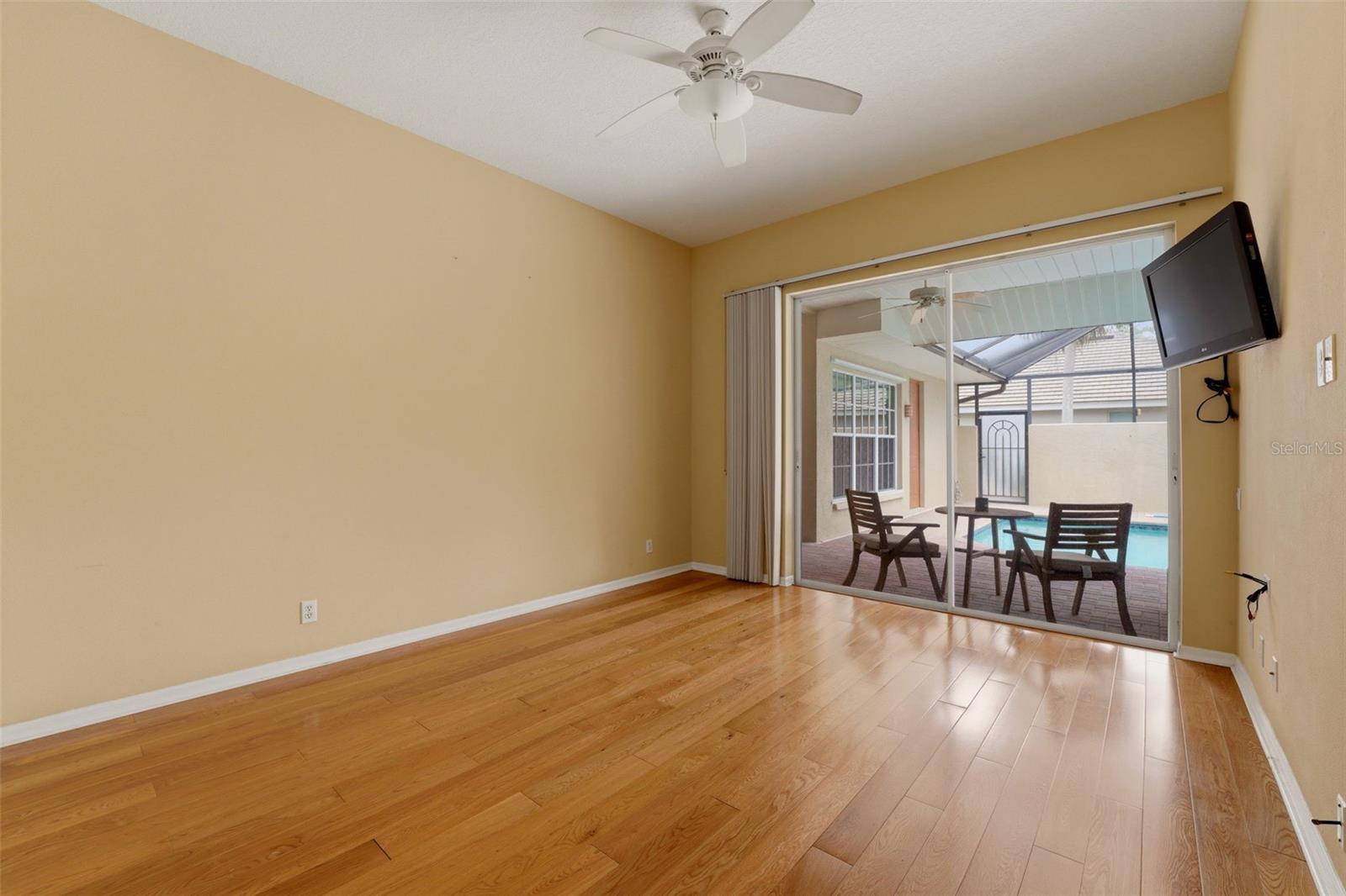 CALUSA LAKES - Residential