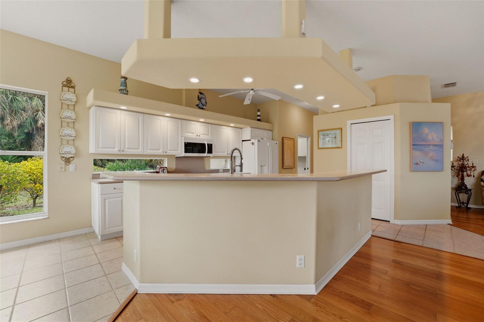 CALUSA LAKES - Residential