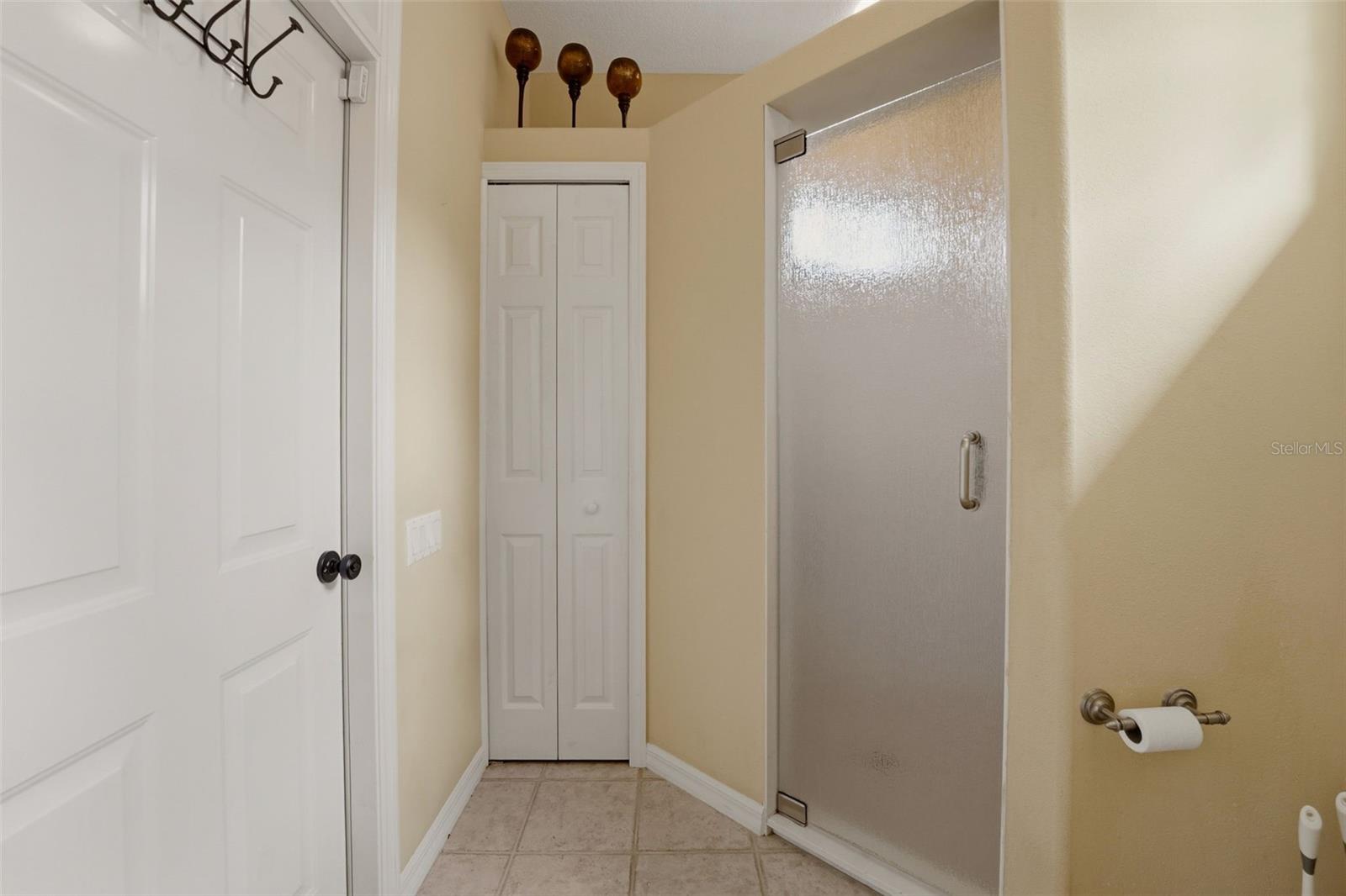CALUSA LAKES - Residential