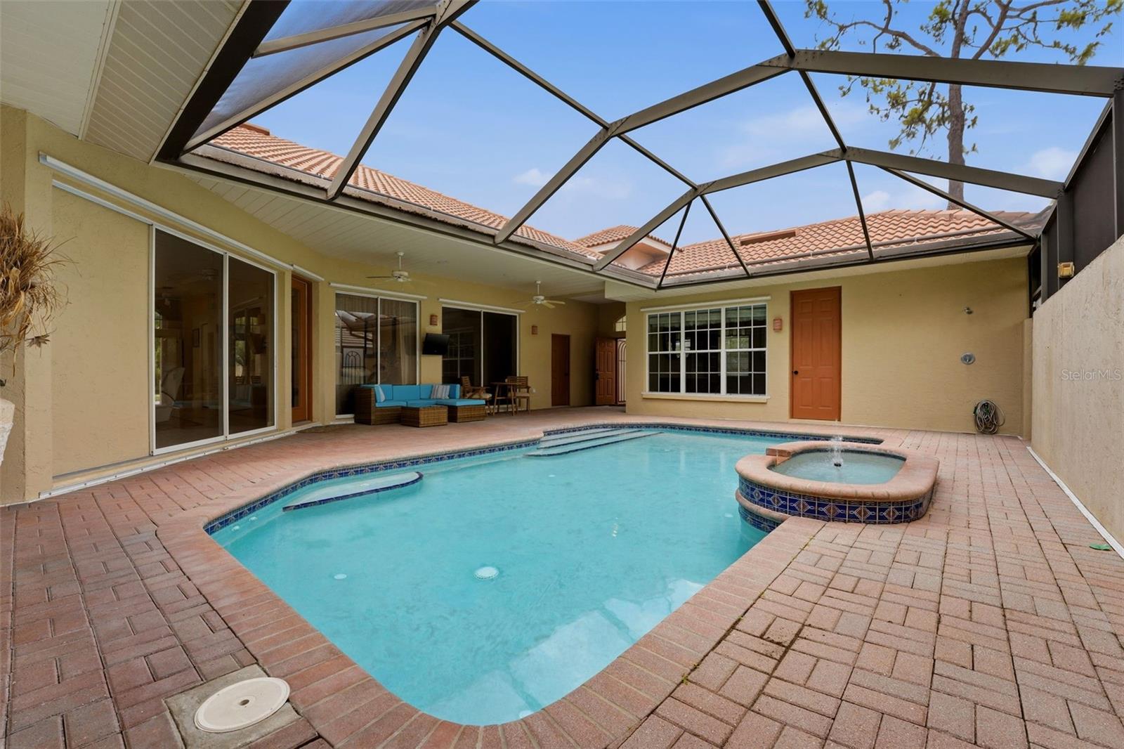 CALUSA LAKES - Residential