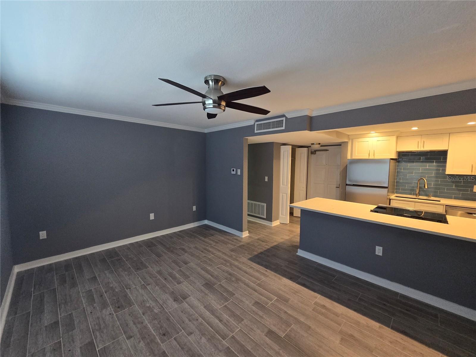 ISLA DEL CAPRI ADULT - Residential