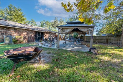 A home in MACCLENNY