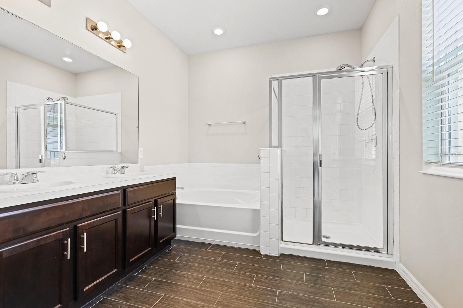 MIRABELLA - Residential Lease