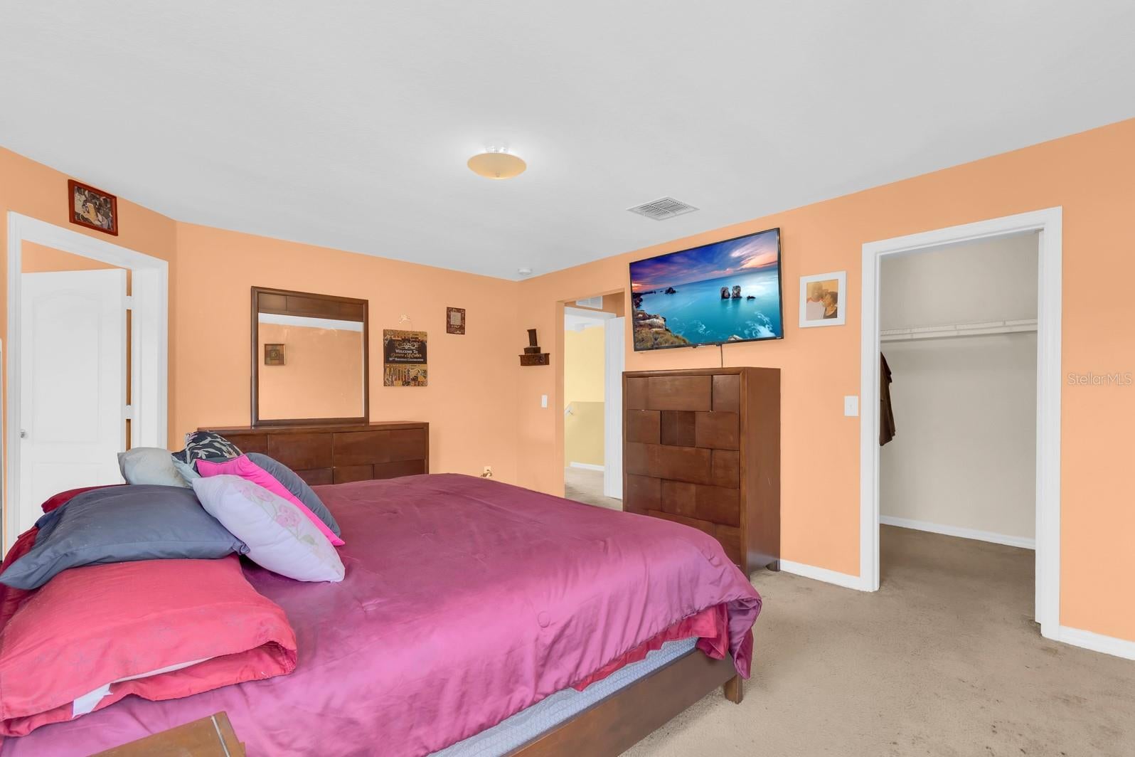 499 NADEAU WAY