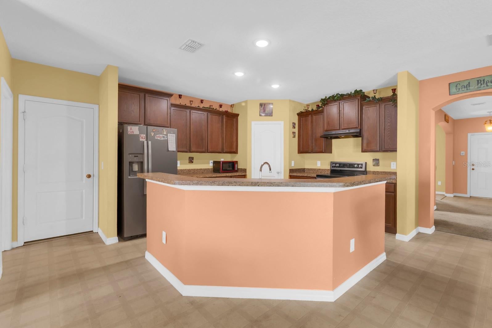 499 NADEAU WAY