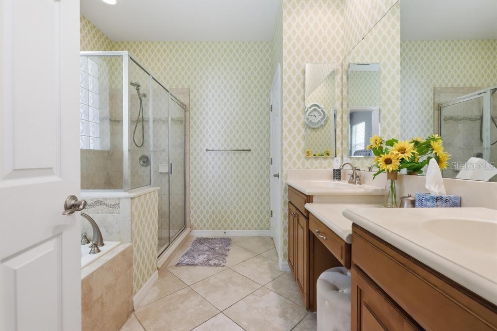 WELLINGTON WOODS - Residential