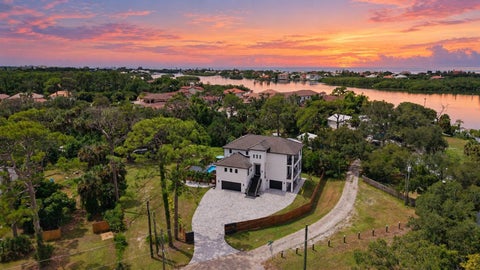 327 ROBERTS ROAD NOKOMIS FL 34275