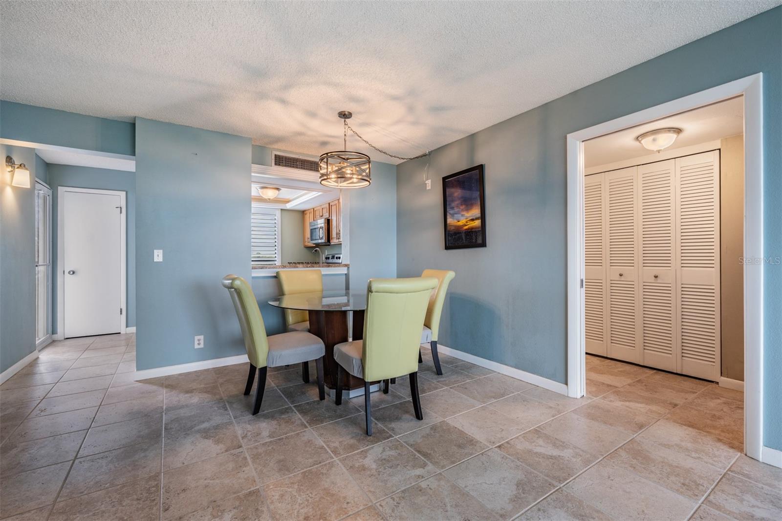 COVE CAY 26-20 VILLAGE II - Residential