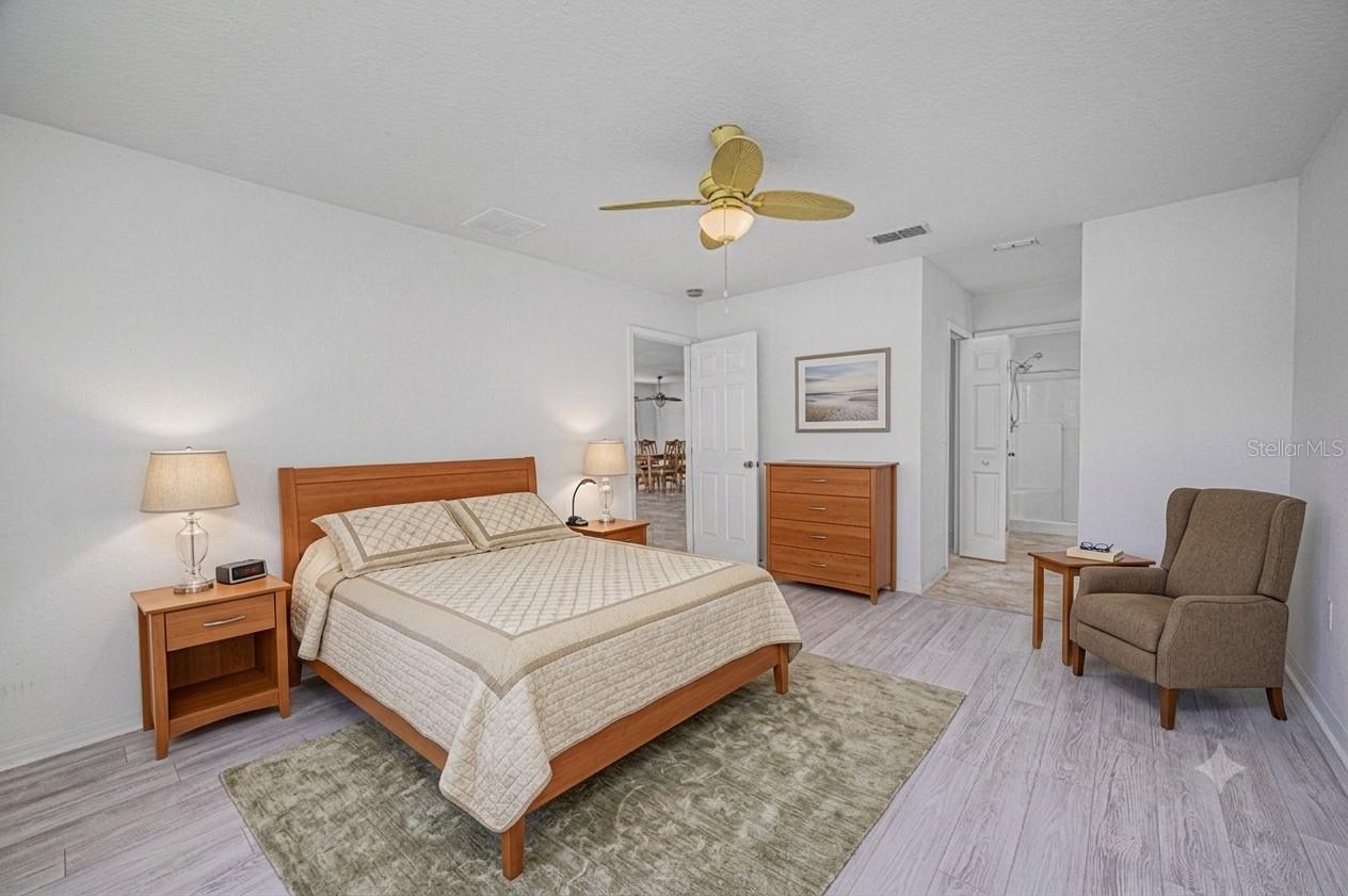 Search Properties for Sale 4 57 HUARTE WAY
