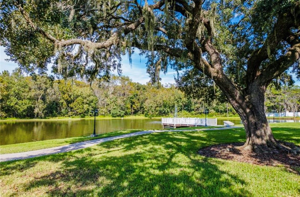 COLONNADES PH 02 - Residential