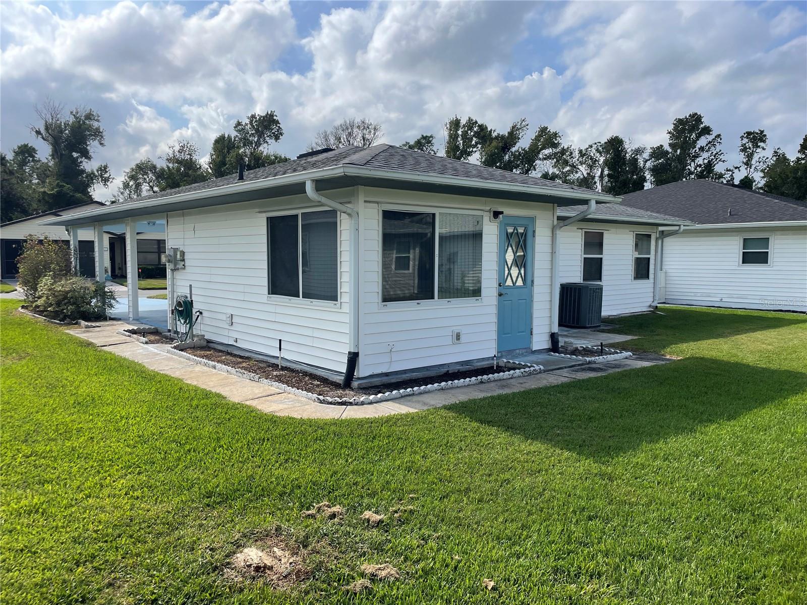 COLONNADES PH 02 - Residential