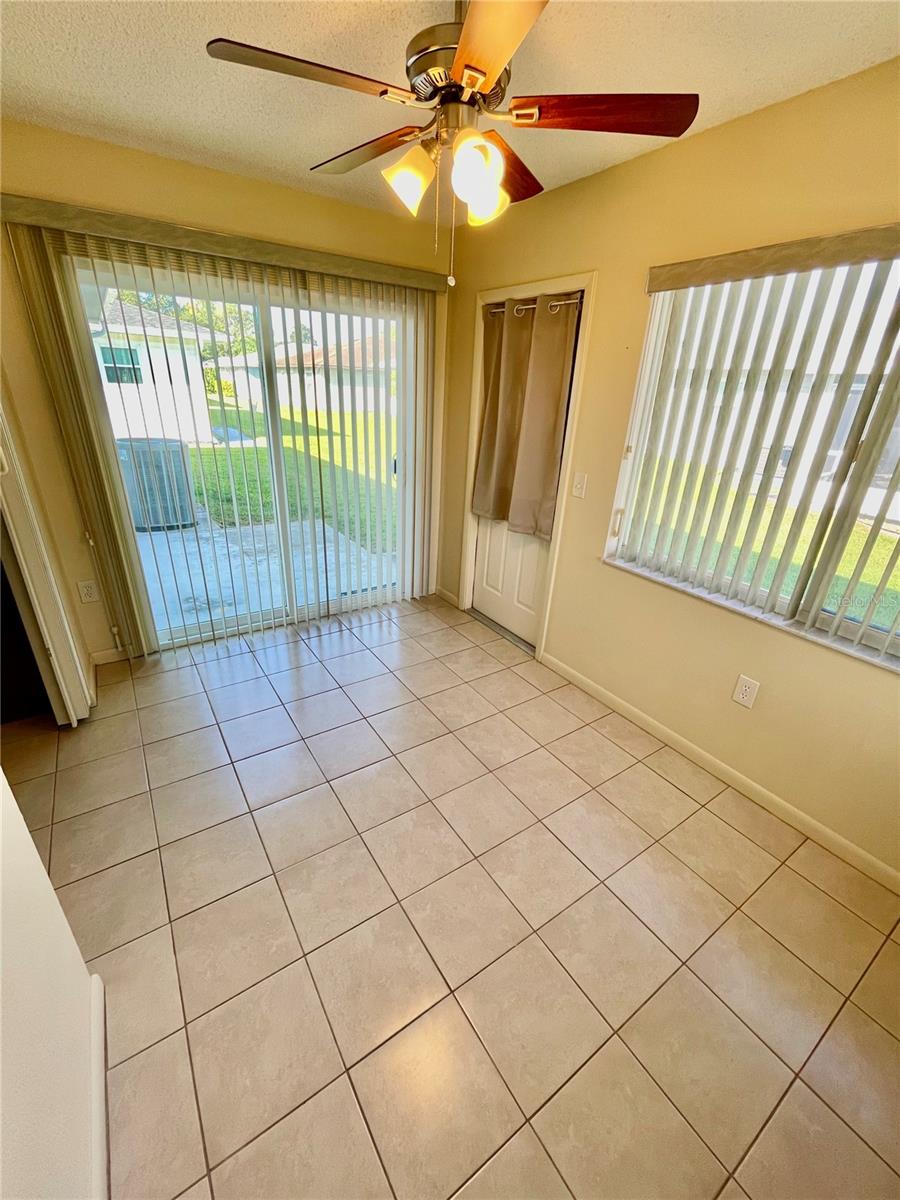 COLONNADES PH 02 - Residential