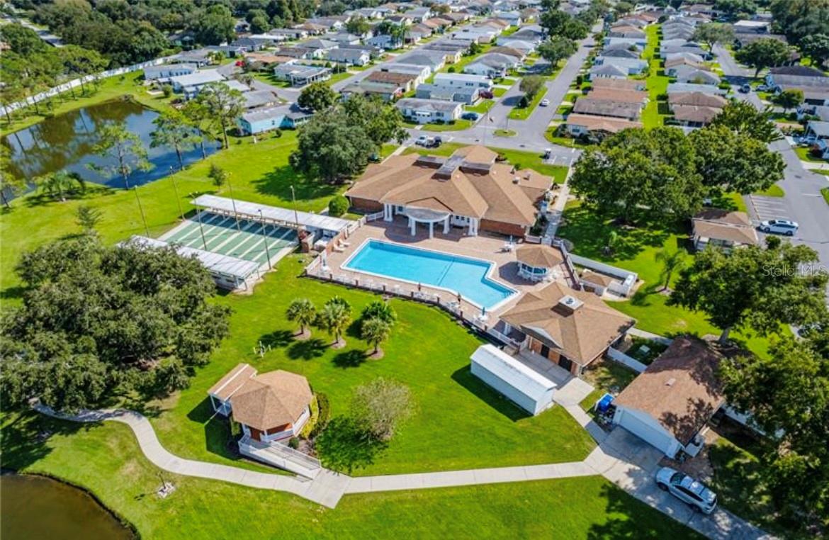 COLONNADES PH 02 - Residential