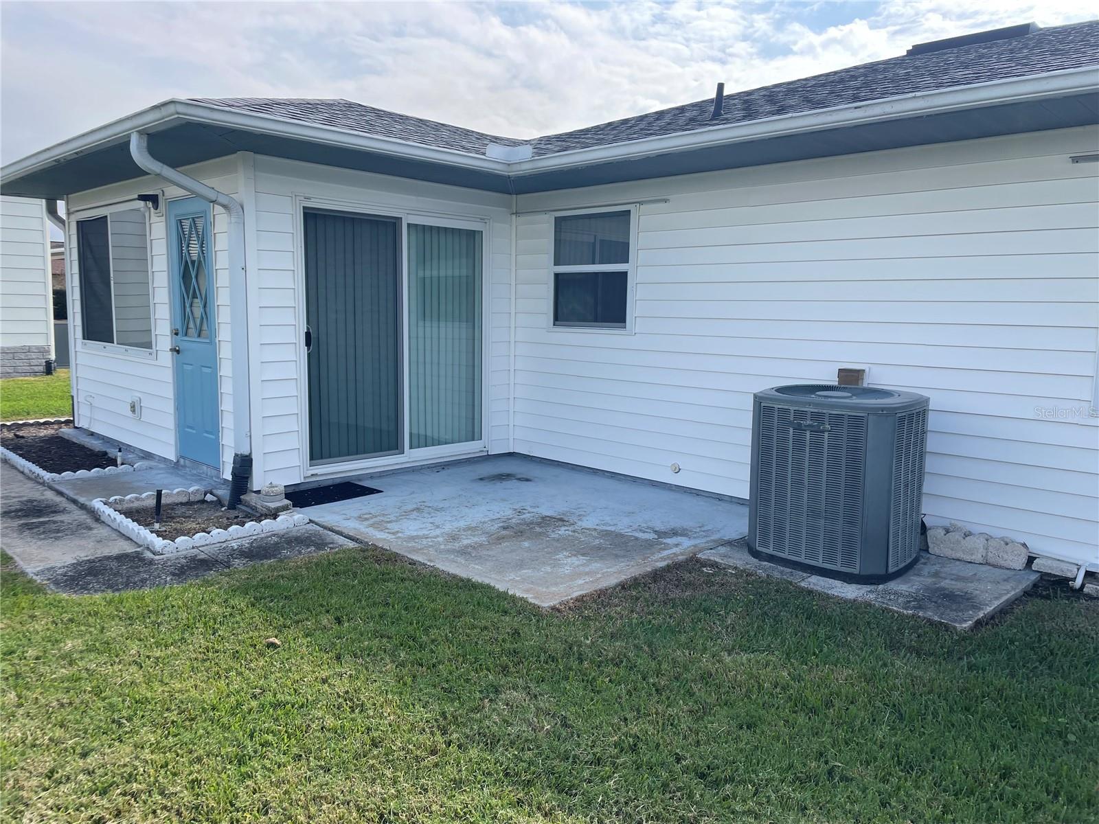 1690 COLONNADES CIRCLE N