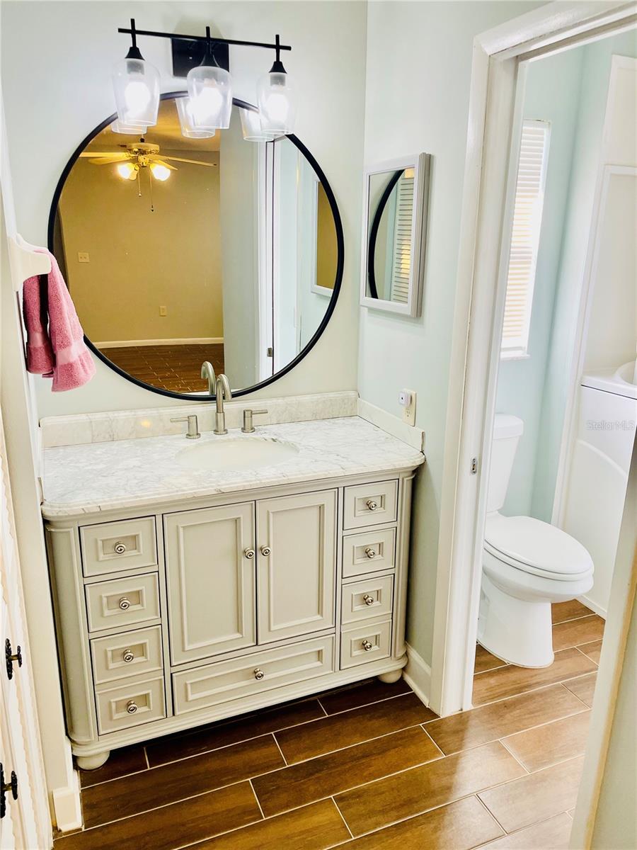 COLONNADES PH 02 - Residential