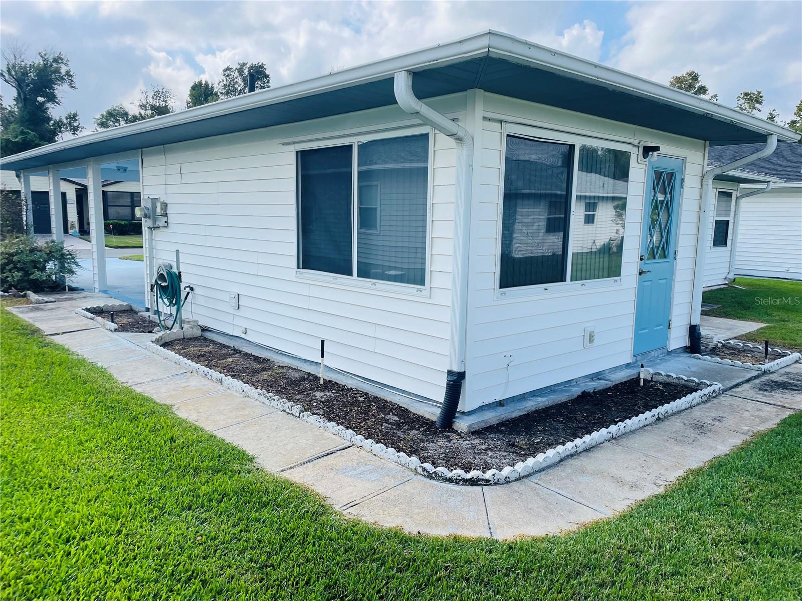 COLONNADES PH 02 - Residential