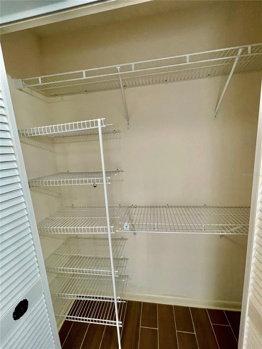 COLONNADES PH 02 - Residential