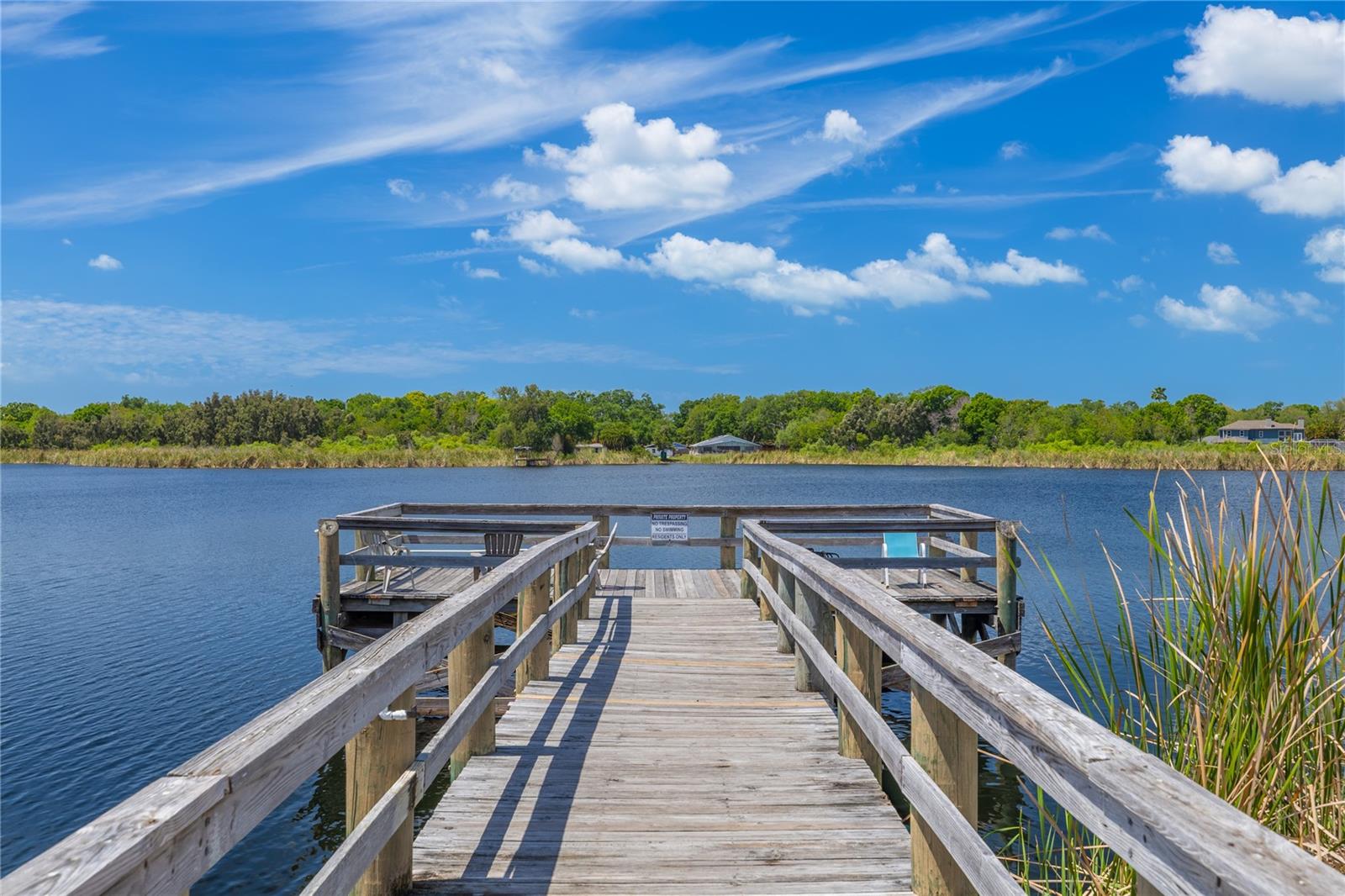 ON TOP OF THE WORLD - Residential