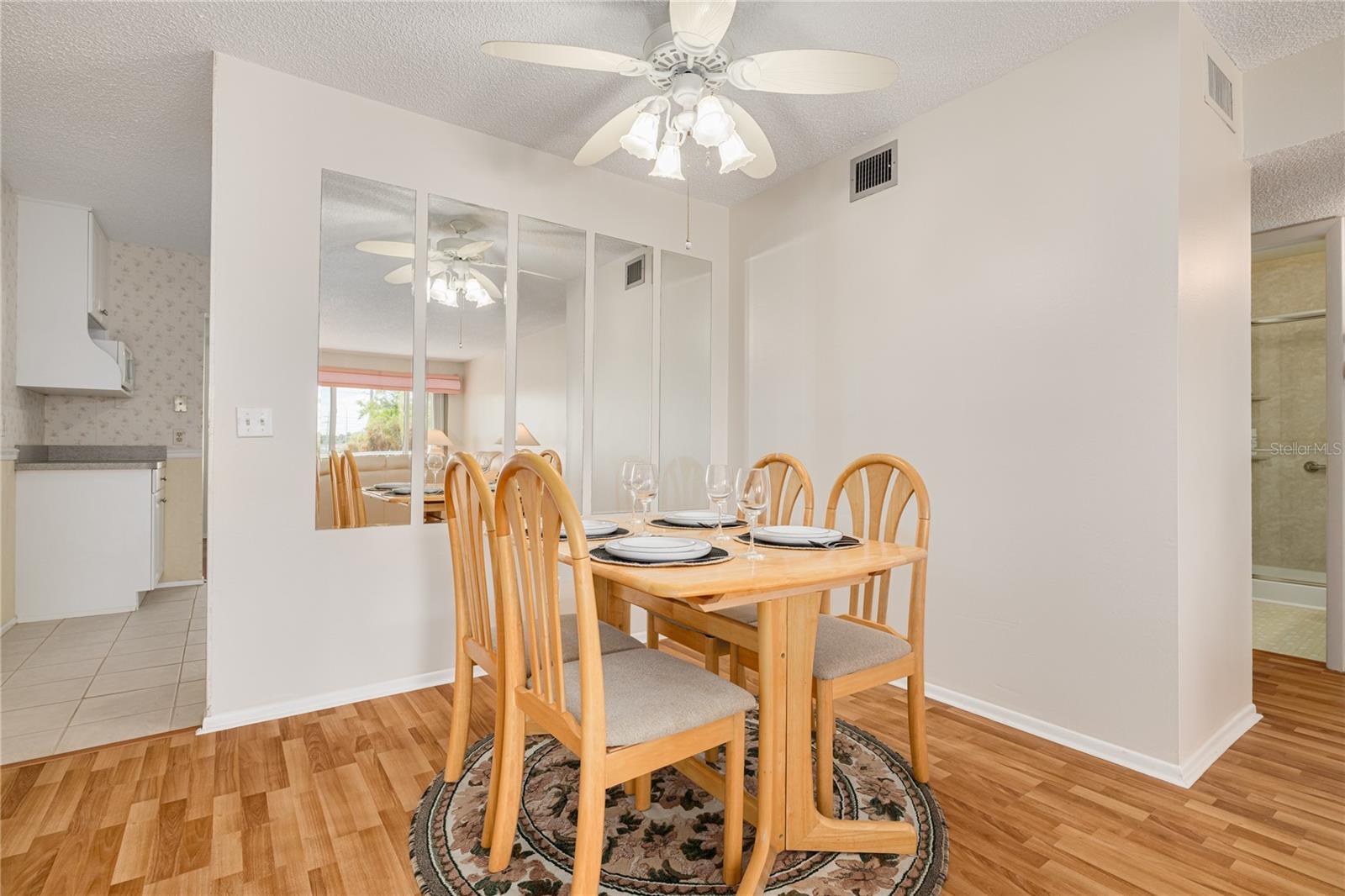 ON TOP OF THE WORLD - Residential