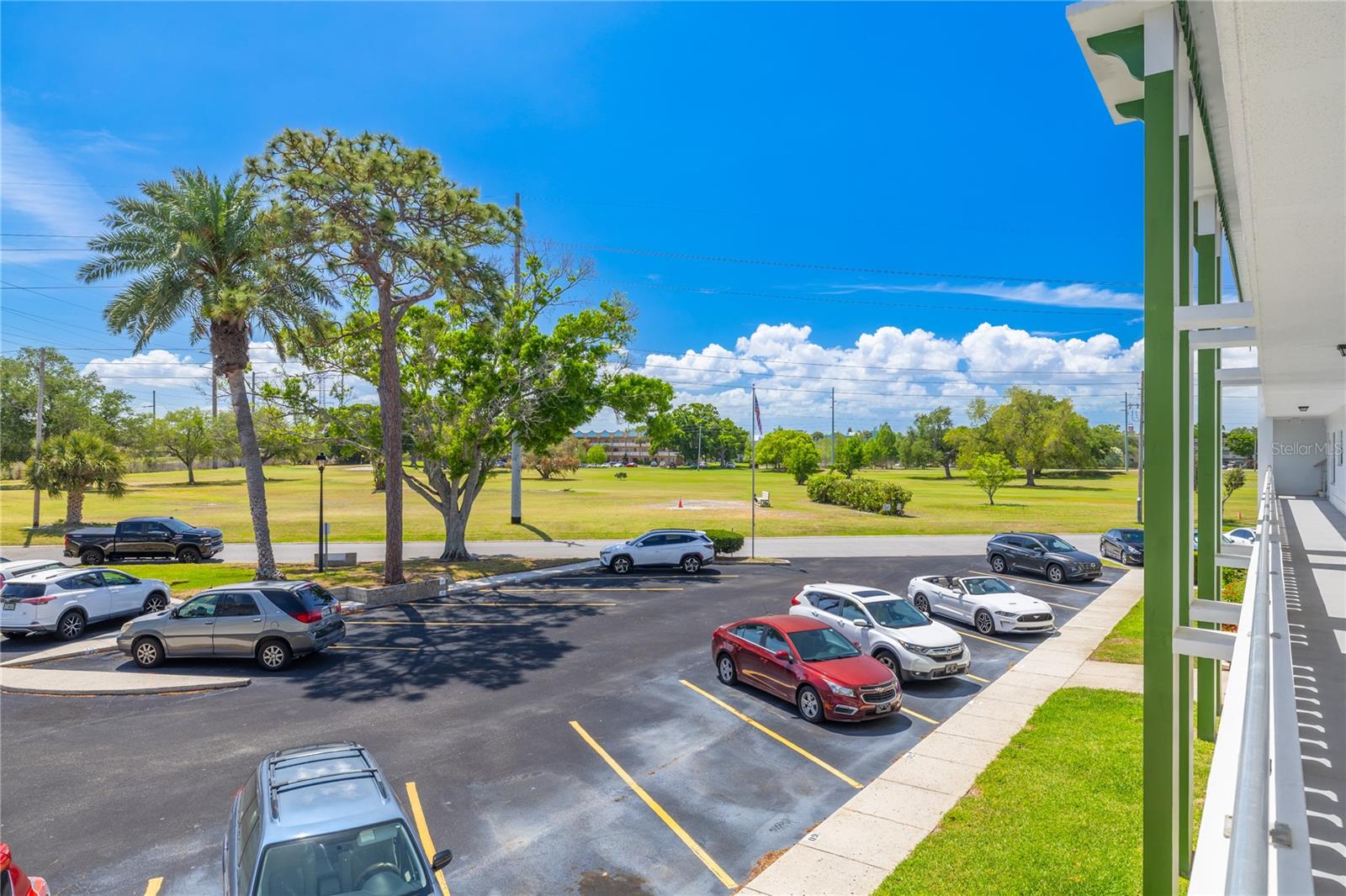 ON TOP OF THE WORLD - Residential