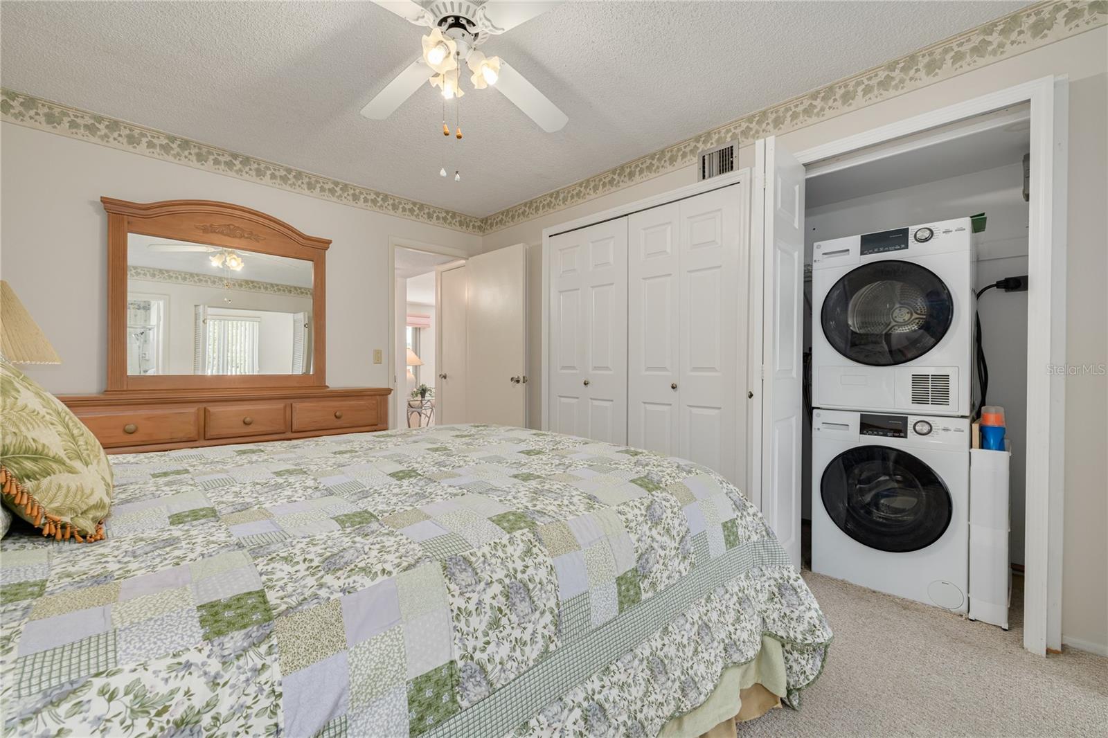 ON TOP OF THE WORLD - Residential