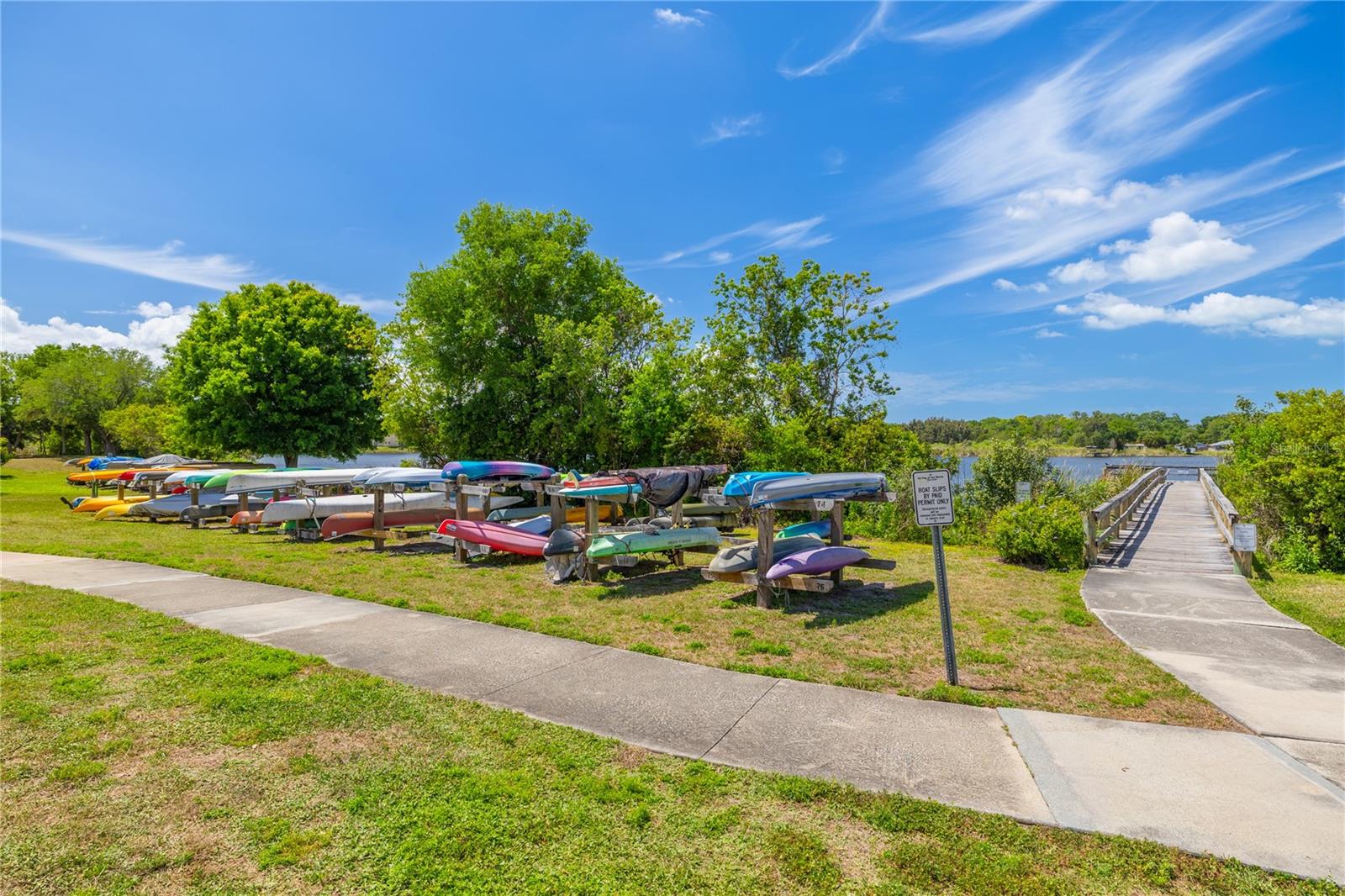 ON TOP OF THE WORLD - Residential