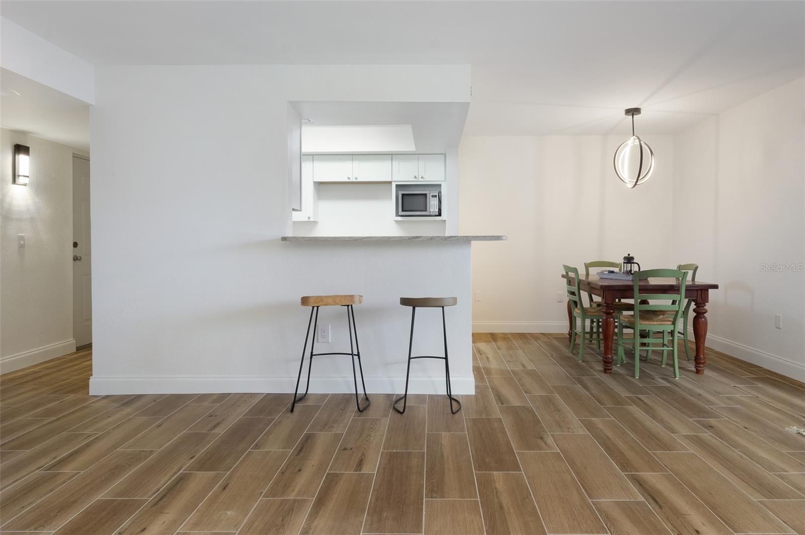 PEPPERTREE VILLAGE CONDO - Residential Lease