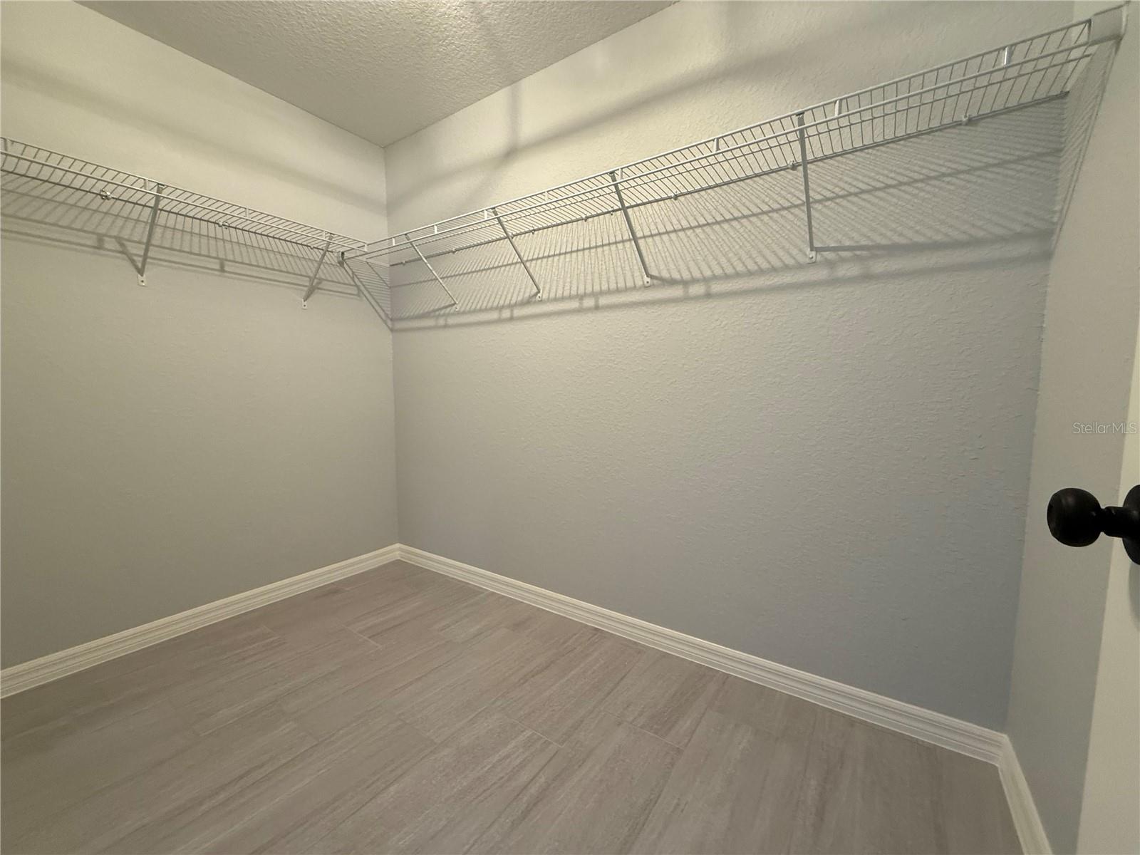 RLE .99 ACRE OR + VAC - Residential