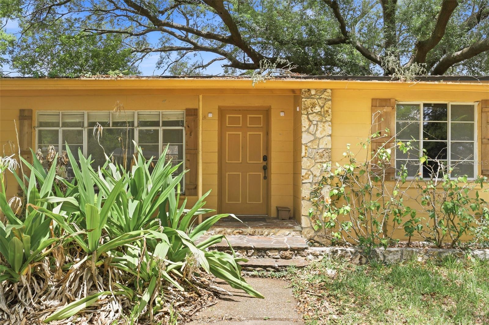 1421 FAIRVIEW STREET