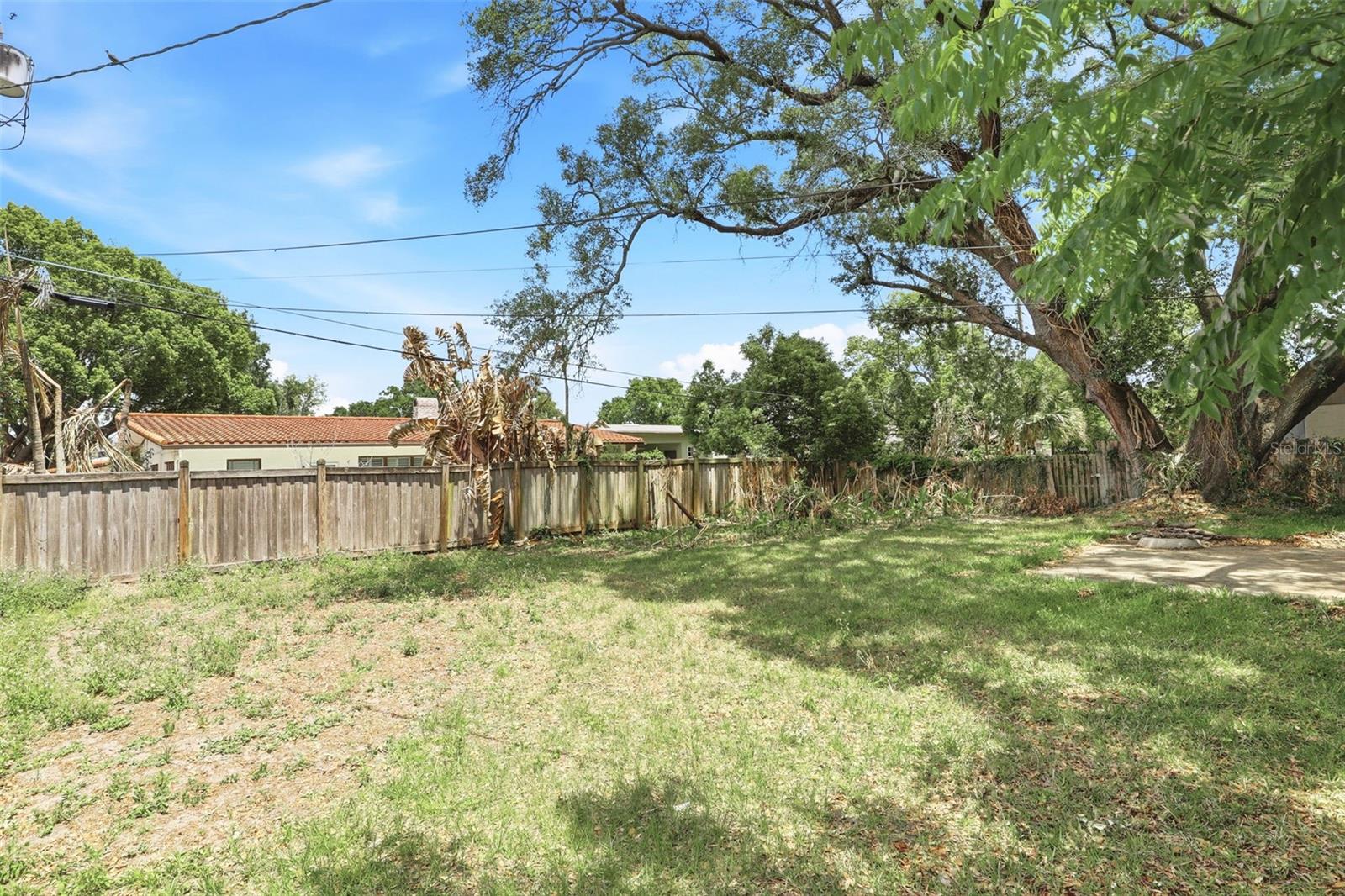 ARDSLEY MANOR SUB - Residential
