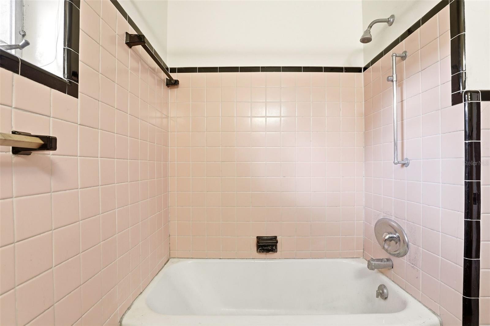 ARDSLEY MANOR SUB - Residential