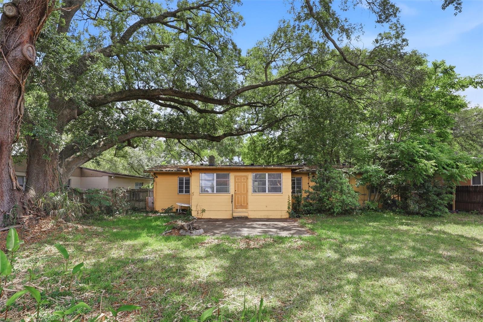 ARDSLEY MANOR SUB - Residential